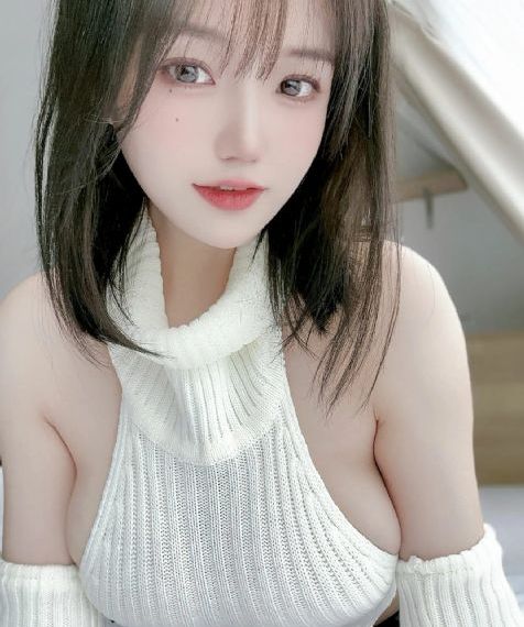 娇妻丁子裤公交车被在线观看