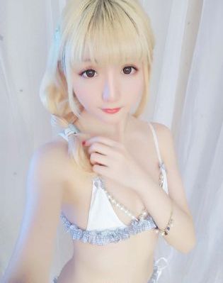 坑神偷拍美眉tp女厕嘘嘘