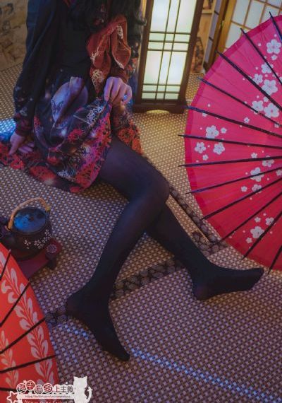 女按摩师