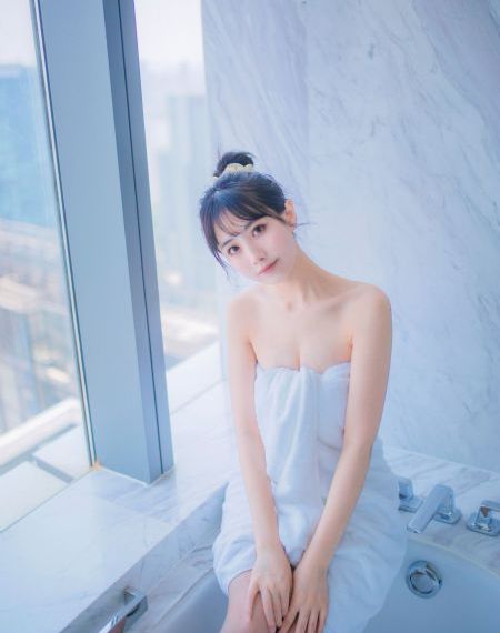 内办公室动漫1至3卷樱花