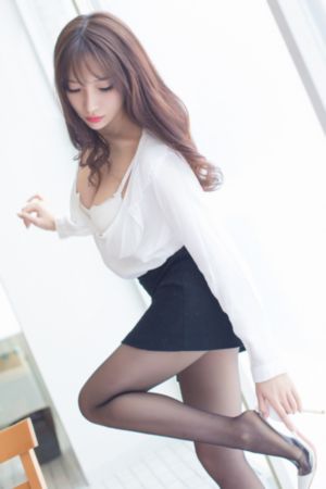 巨龙征服风韵美妇