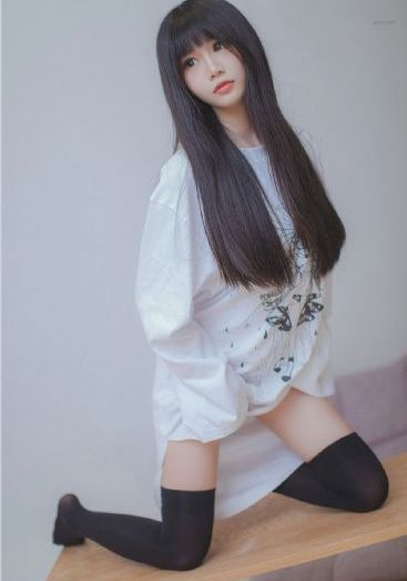 强睡年轻的女经理